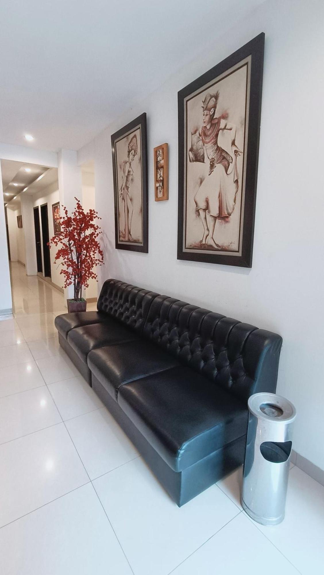 VI Hotel Бандунг Экстерьер фото